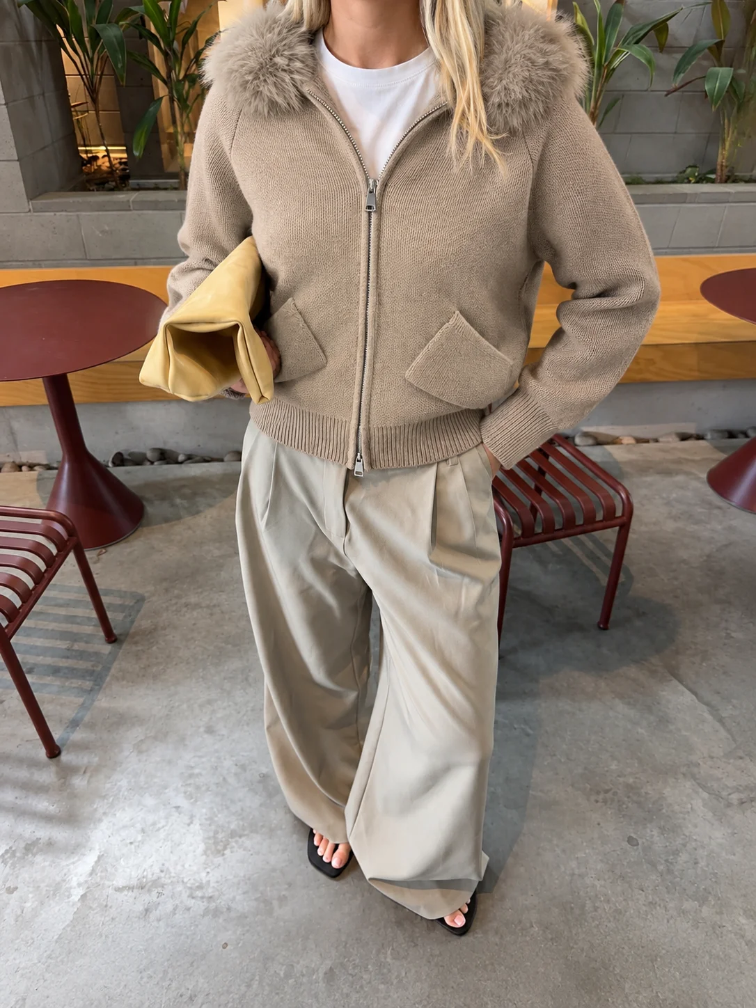 Casual Chic Faux Fur Trim Hooded Cardigan Sweater Women Zip Up Knit Jacket Long Sleeve Pockets Warm Coat Fall Winter Outerwear