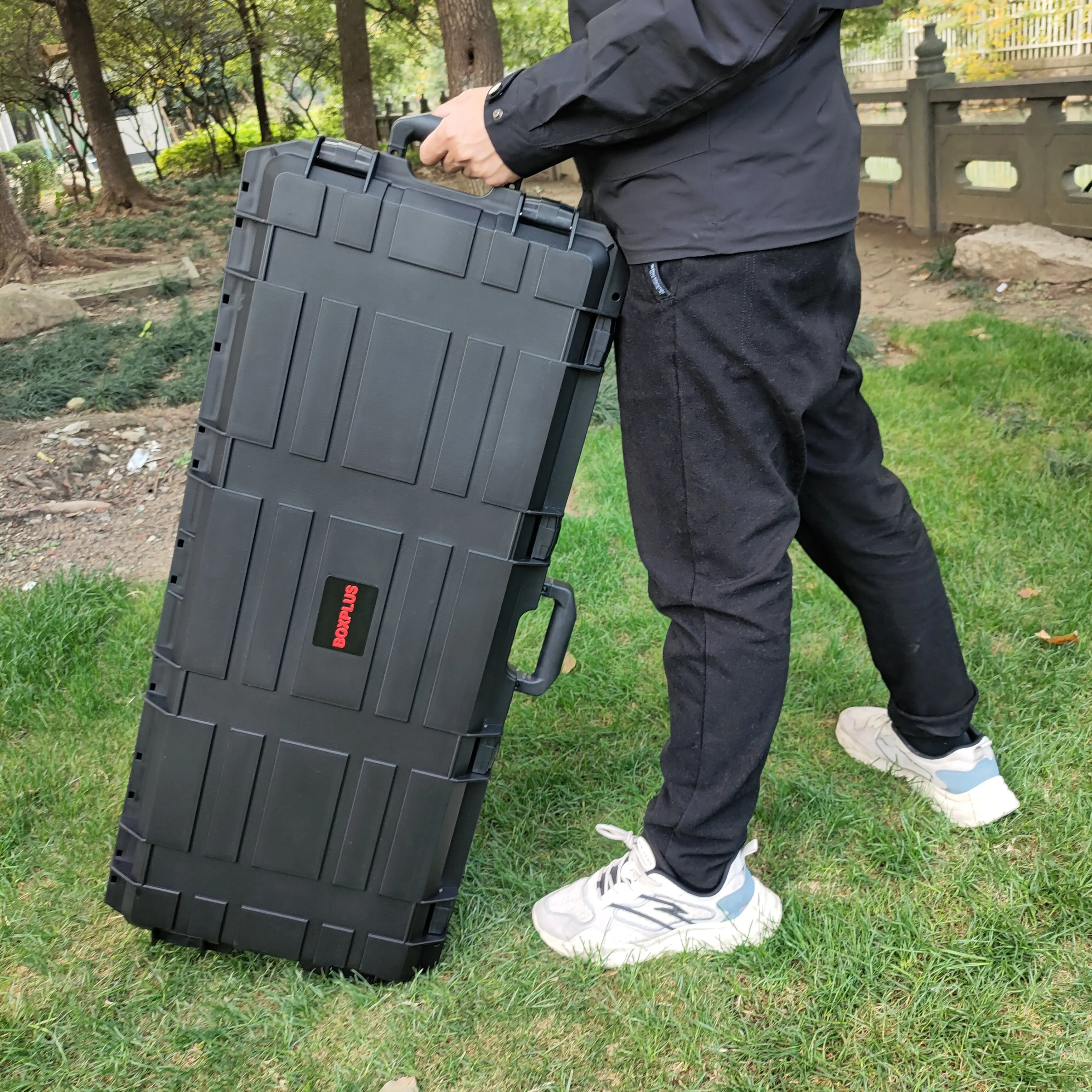 مصنع الجملة للماء البلاستيك الصلب حالة الصيد في الهواء الطلق حالة بندقية طويلة مع رغوة مخصصة