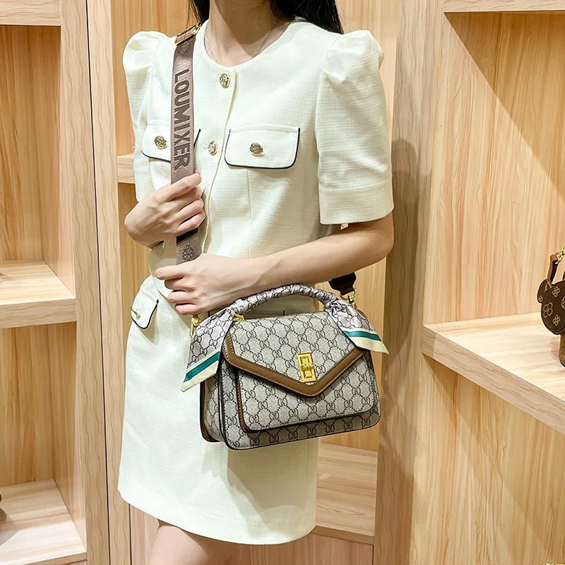 Fashionable Minimalist Unique Designer Diaper Bags For Women Luxury Leather Large Capacity Elegant Tote Crossbody Bag