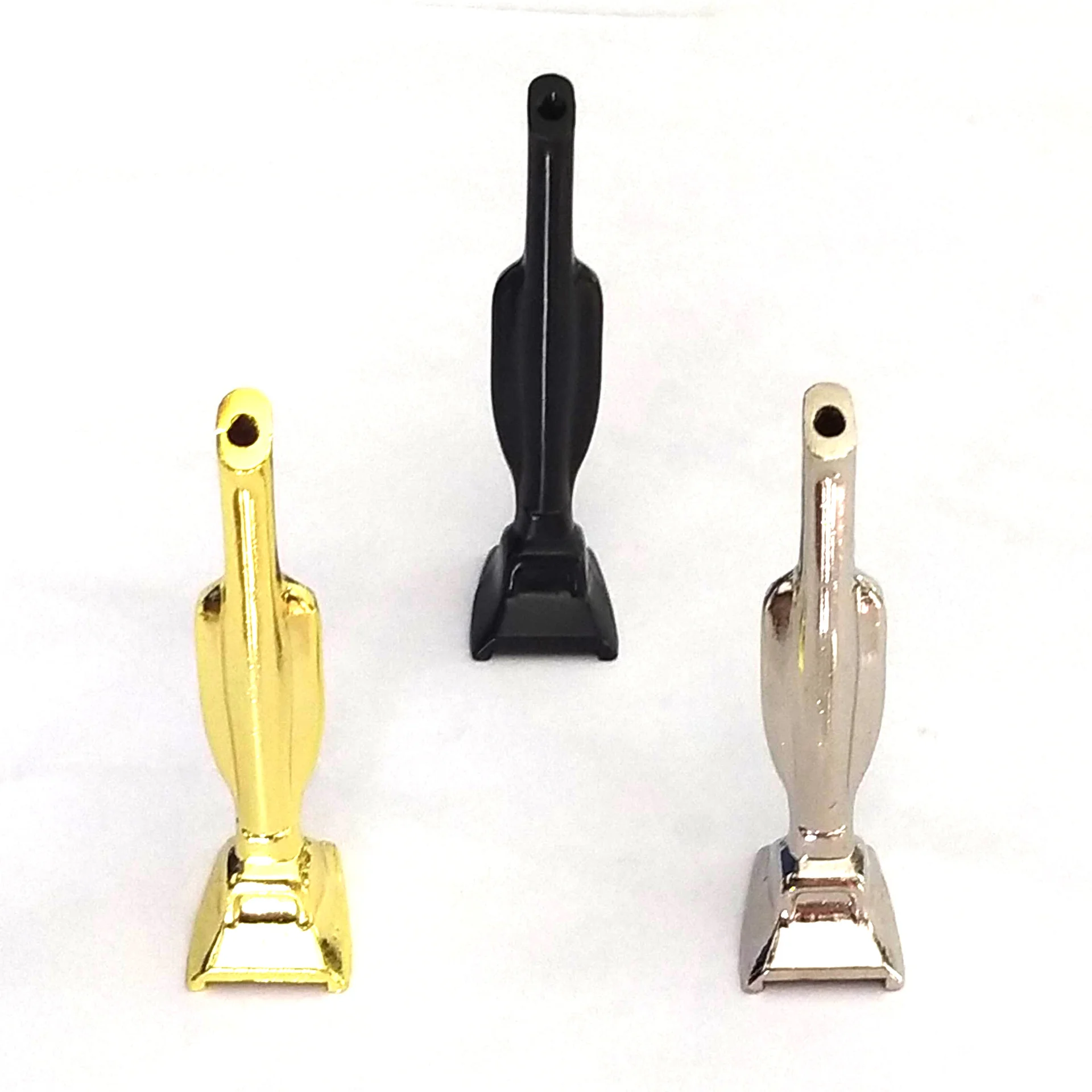 Metal Trophy Shape Pipe Zinc Alloy Portable Washable Smoking Pipe view 3