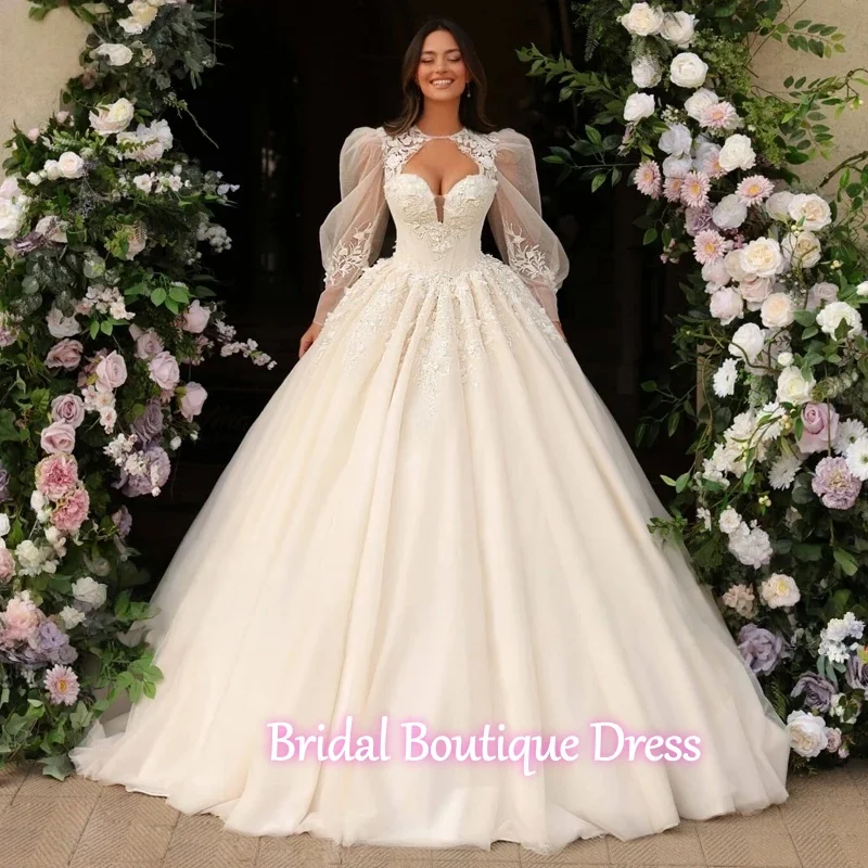 Vestidos de novia de encaje exquisitos personalizados, mangas casquillo, abrigo, apliques, vestidos de novia de novia con forma de corazón, longitud hasta el suelo de princesa sin espalda