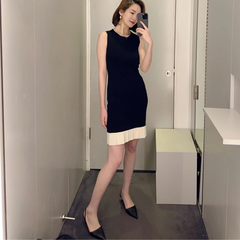 High Quality Slim Fit Little Black Mini Dress Women’s Spring/Summer  Pleated Trim Sleeveless Knitted Elegant Dress 2024