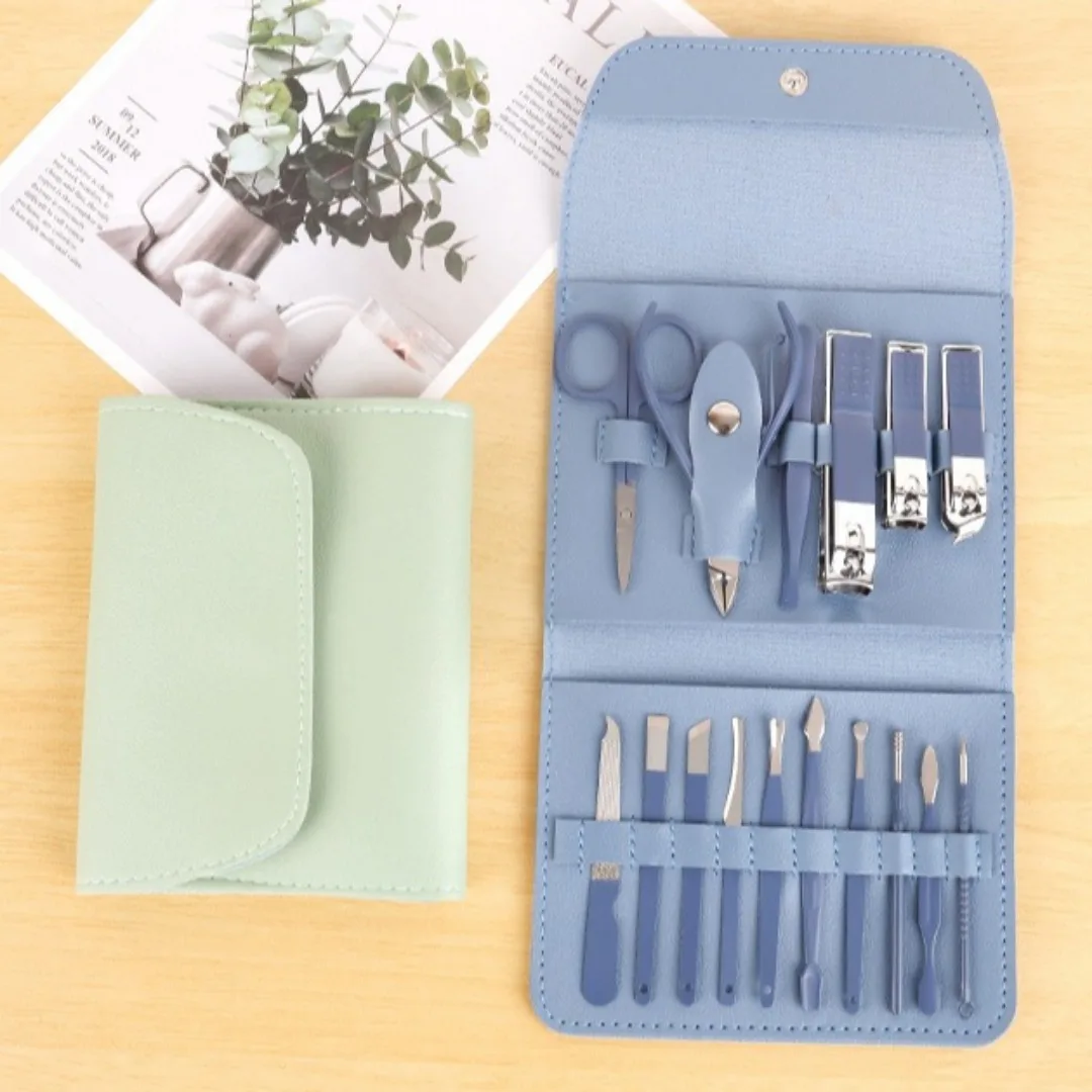 16 pièces coupe-ongles professionnel pinces à cuticules ensemble avec sac de voyage Portable soins des ongles ensemble de manucure Kits de pédicure coupe-ongles