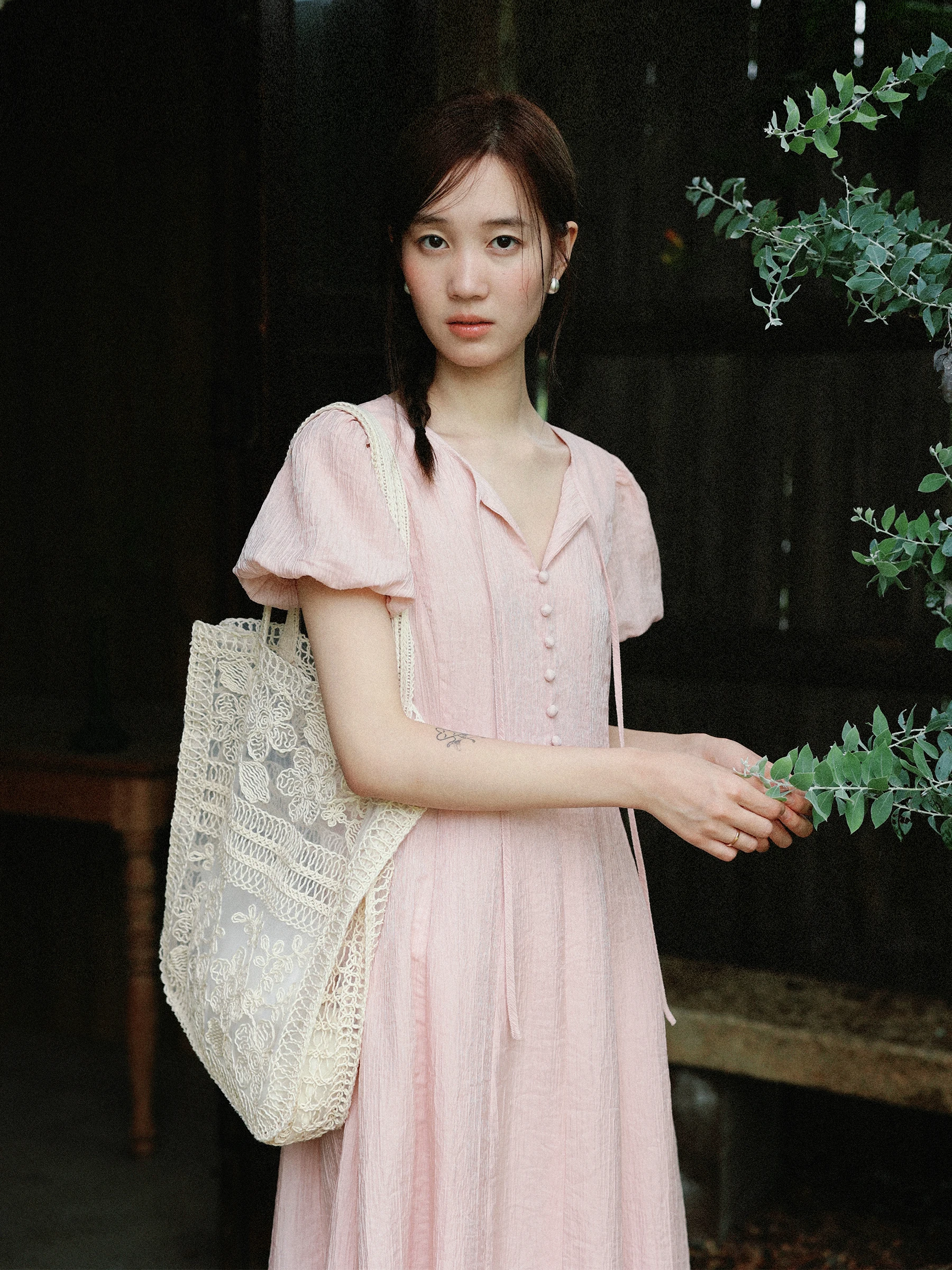 MUNNS RUIXI Gentle Breeze Soft Pink Dress V-neck Belted Waist Texture Bubble Sleeve Long Dress Women's Fashion Spring Summer