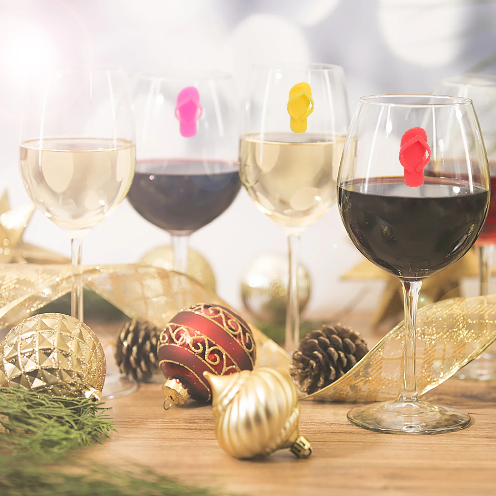 

9pcs Silicone Wine Glass Markers Slipper Shaped Drink Identifiers Party Cocktail Glass Charm Bar Home Gathering