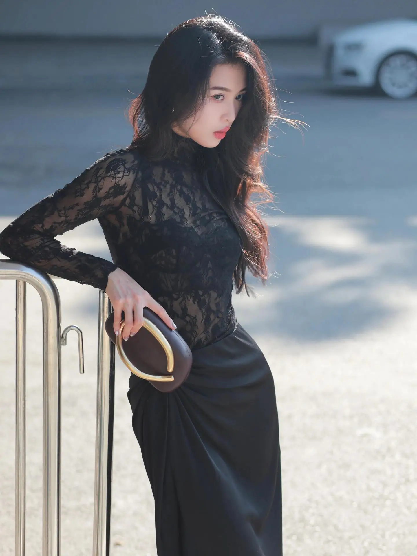 Thumbnail 3 - #86 Evening Party Bags Comparison Guide