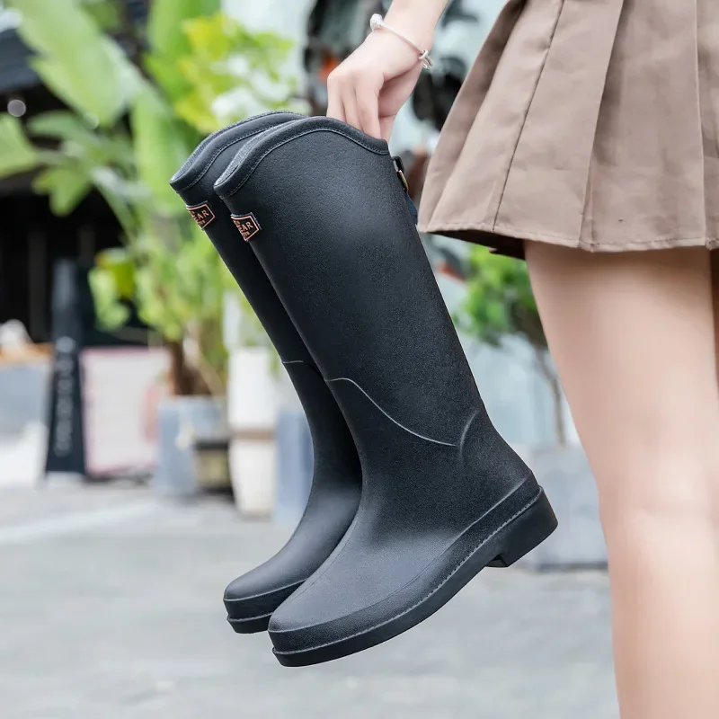 Women's Fashion Rainboots Classic British Commuter Water Boots High Rubber Non-slip Shoes Rain Boots Women view 5