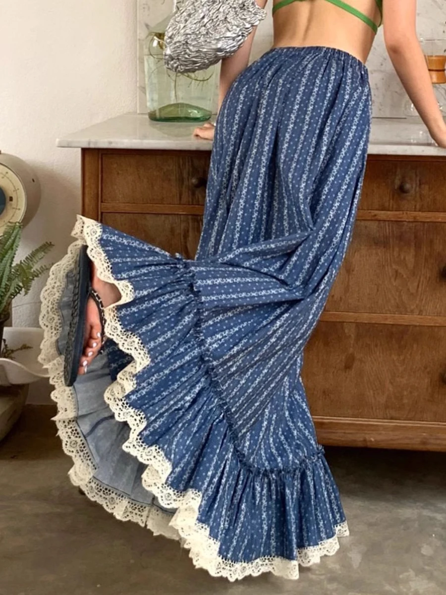 

2025 South Korea's New High-waisted and Thin Casual Commuting Blue Striped A-shaped Skirt Loose Vacation Women's Long Skirt