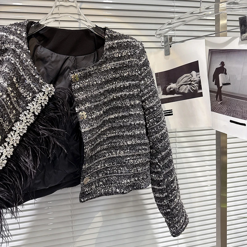 Französischer Stil, Schwerindustrie, Federkante, Nagelbohrer-Design, Daunen-Innenfutter, 2025, Winter, neue Damen-Kurzjacke