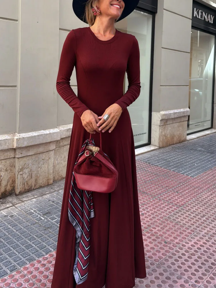 فستان خريفي برقبة دائرية وأكمام طويلة مطوي 2025 جديد بسيط بلون واحد فستان رداء عالي الخصر أنيق بقصة ضيقة للنساء فستان الحفلات