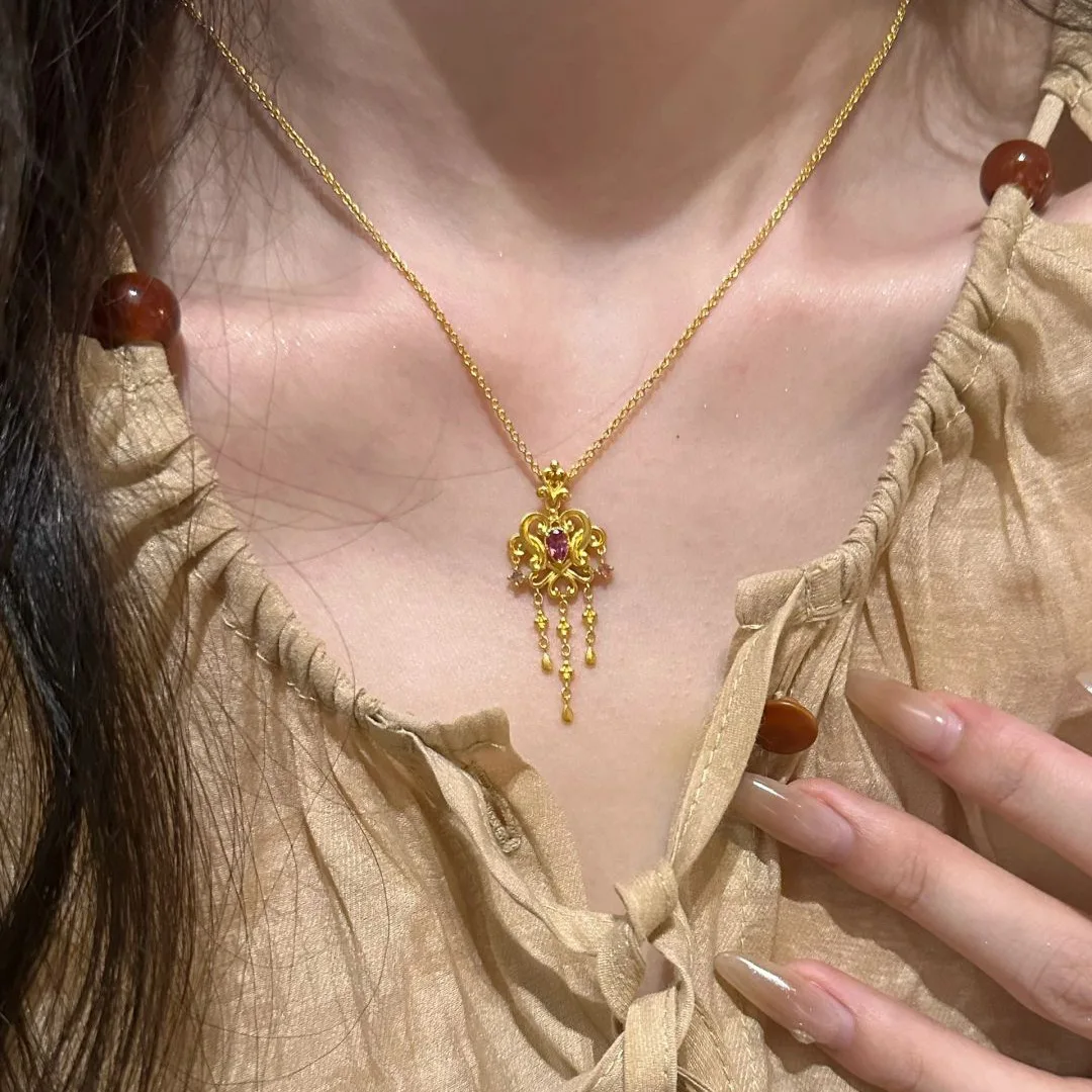 Vintage New Chinese Style Gold Filigree Tassel Pendant Necklace For Women Elegant Pink Stone Dainty Luxury Choker Jewelry Gift