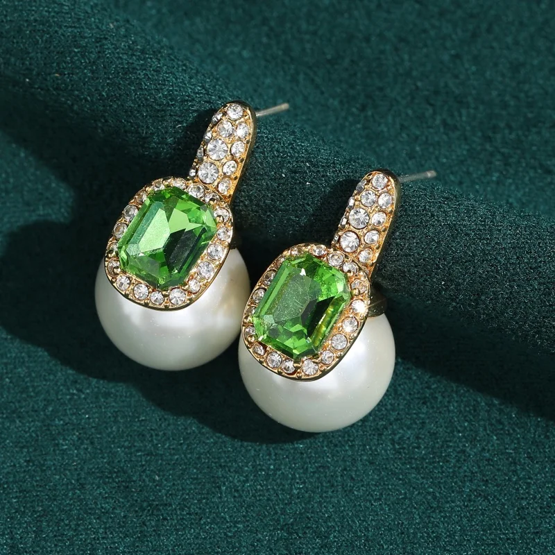

Vintage Emerald Crystal Studded Rhinestone Earrings White And Yellow Pearl Jewelry Party Gift For Woman Brand Trending 2026 New