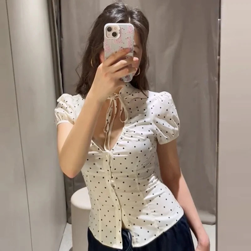 HXAO Polka Dot Crop Bluse Damenhemd Sommer 2026 Rüschen-Schnürbluse mit Puffärmeln Popeline-Knopfbluse Resort-Bluse – Detail 10