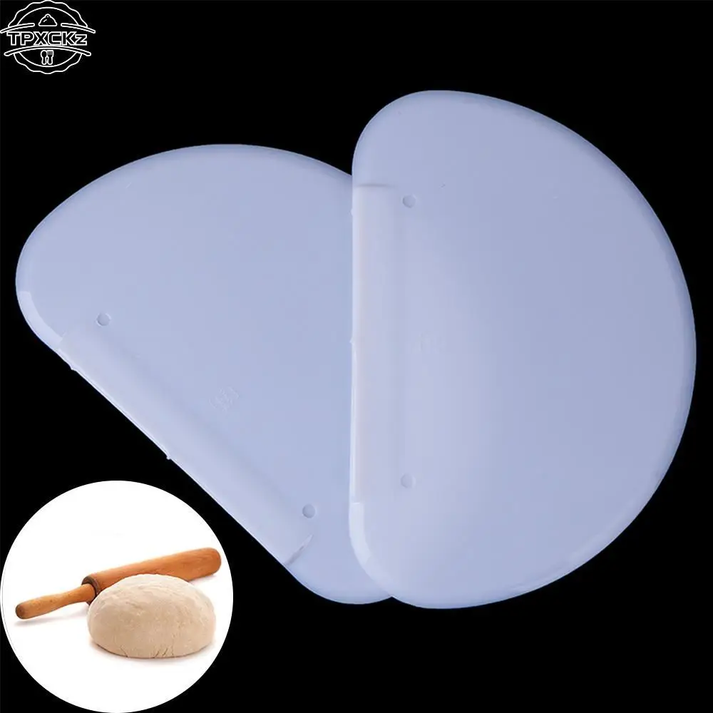 

15*10cm Round Plastic Dough Pizza Cutter Pastry Slicer Blade Gift Bread Pasty Scraper Blade Kitchen Tools 1pc