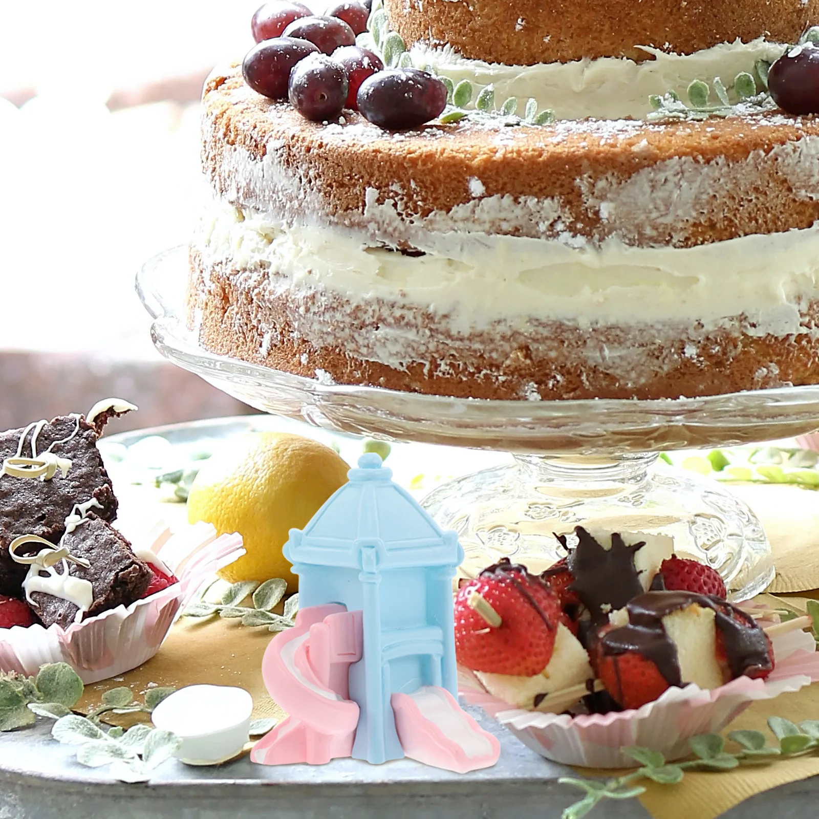 

8Pcs Creative Miniature Resin Playground Cake Decorations Castle Ornaments Baby Shower Princess Birthday Food Display Props