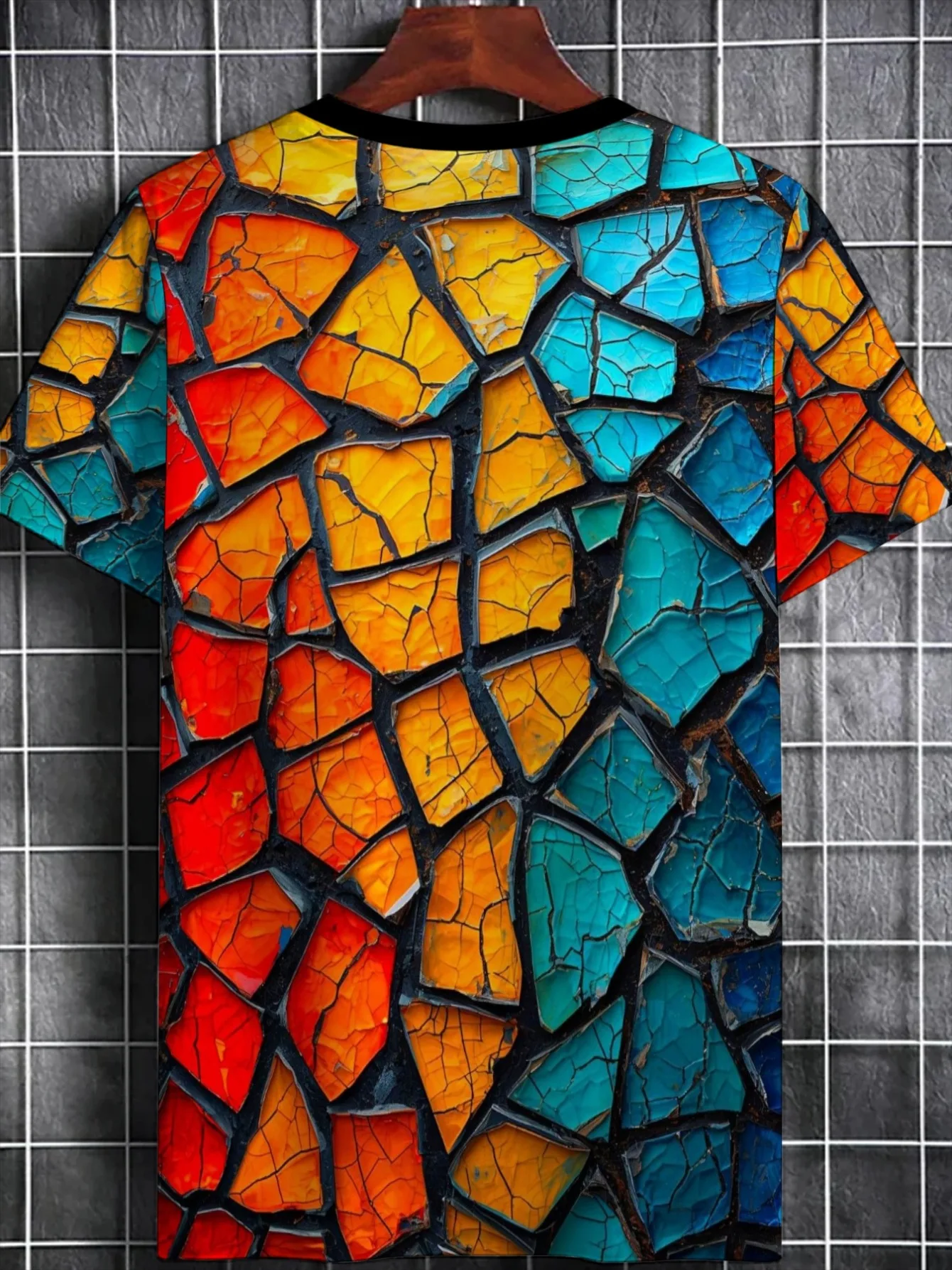 Herren-T-Shirt mit buntem Cracked-Mosaik-Print, schwarz, Rundhalsausschnitt, kurze Ärmel, Street-Casual-Oberteil – Detail 1