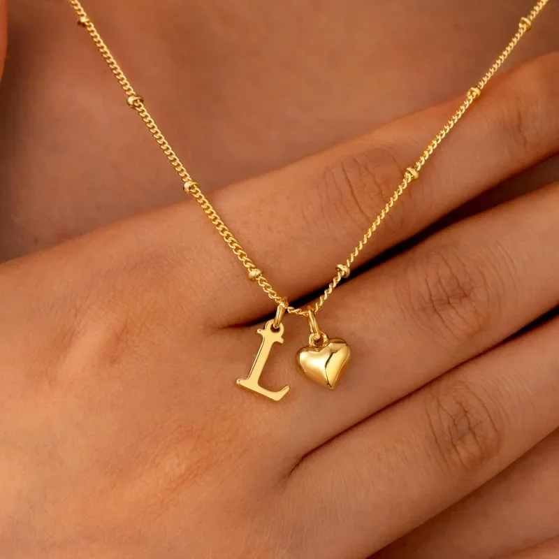 Wasserdichte Edelstahl-Halskette mit Buchstaben A-Z-Anhänger, 14 Karat vergoldet, Herz-Anfangshalskette für Frauen und Mädchen, Geburtstagsgeschenke