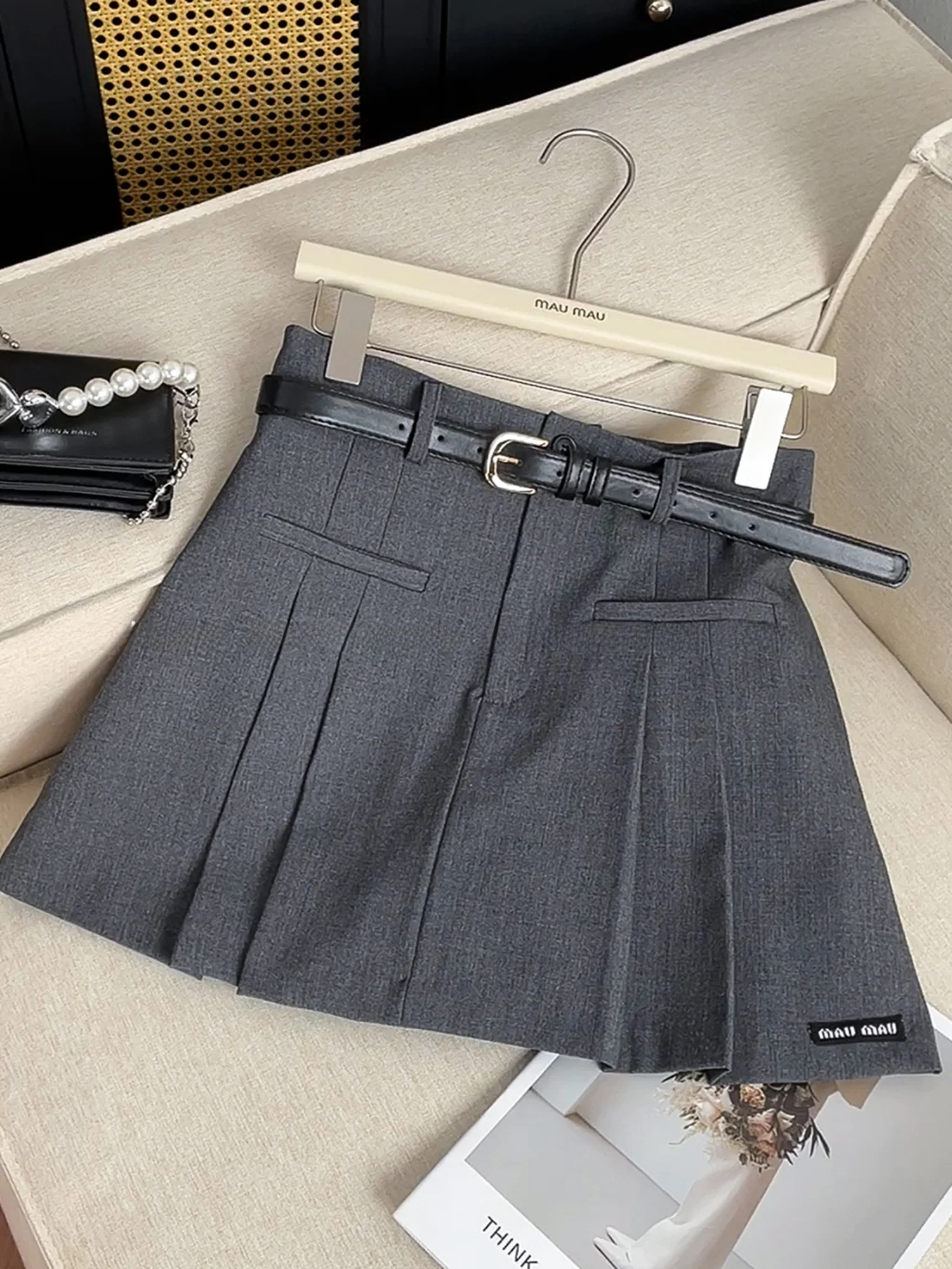 패셔너블한 하이웨이스트 A라인 미디 스커트 여성용 단색 심플 매치 여름 신상 슬림 플리츠 스커트 캐주얼 웨어