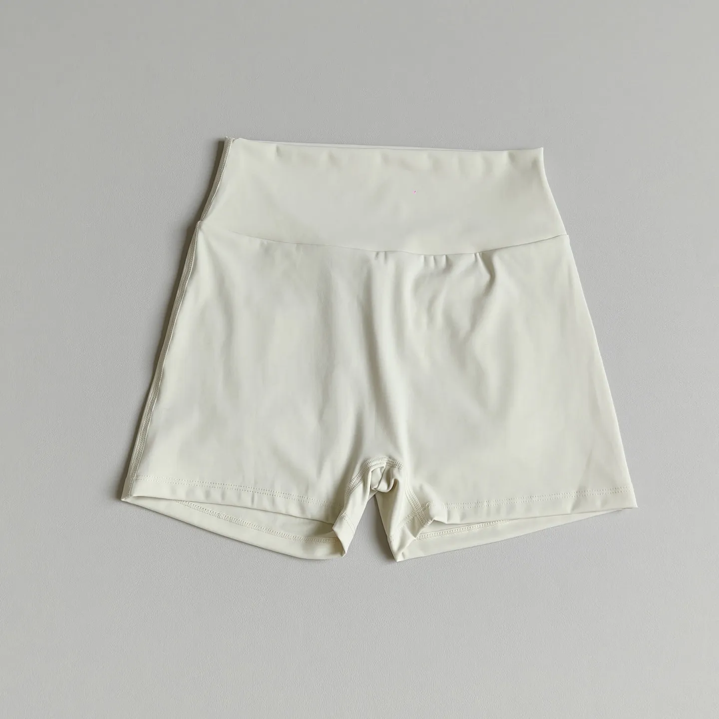 Pfirsichfarbene Dreiviertel-Sporthose mit Taschen, Po-Formende Enge Yoga-Shorts, Atmungsaktive Schnelltrocknende Fitness-Hotpants – Detail 4