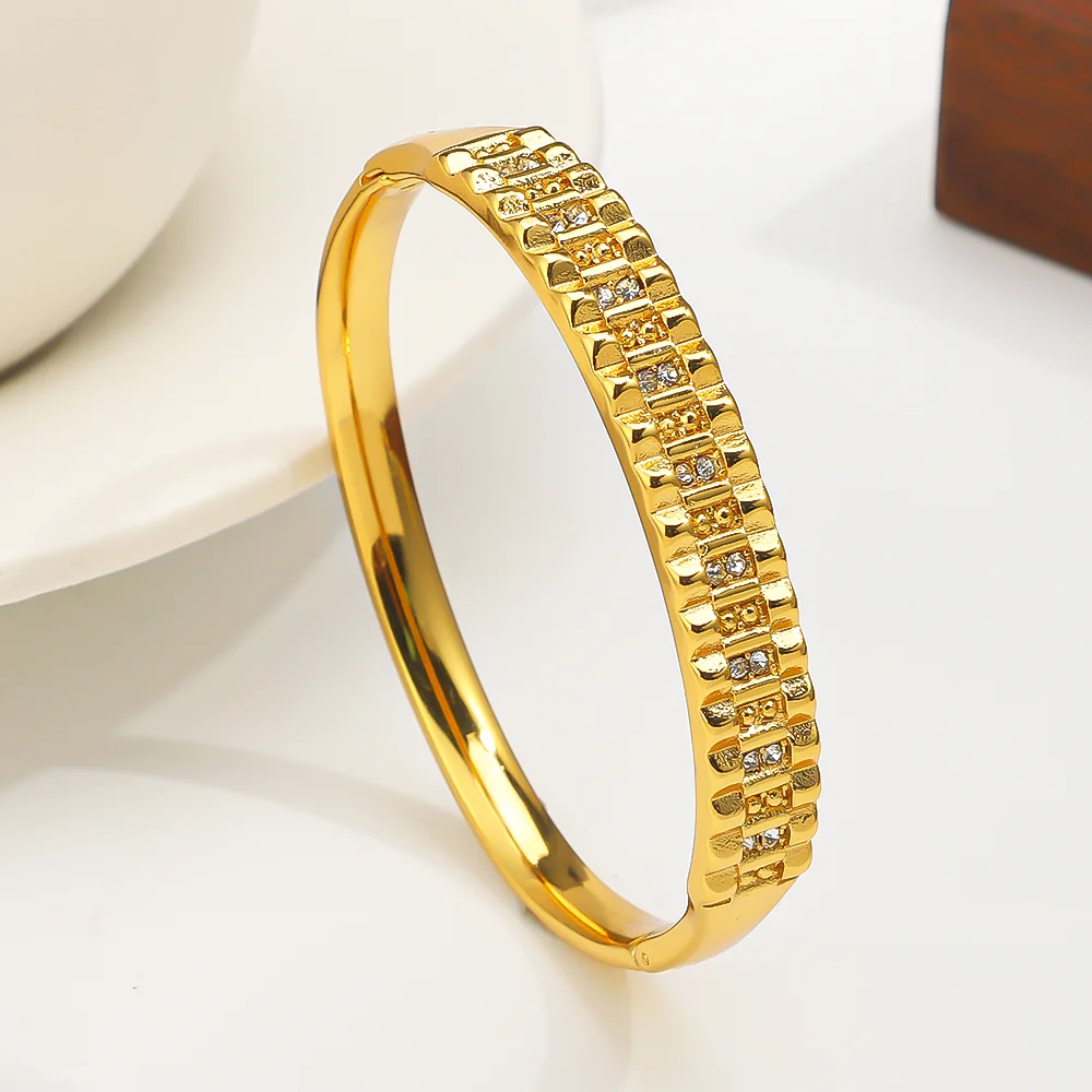 

French Retro Cast Stainless Steel Cuff Bracelet, Waterproof Women's Gold Color Zircon Bangle, Fashionable Jewelry Gift SZ332