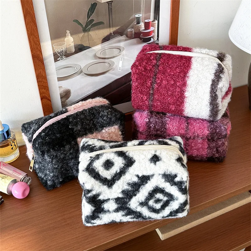 Large Capacity Plush Makeup Bag Cute Girly Soft Cosmetic Pouch Multi-Functional Pencil Case Inner Bag Phone Brush Organizer
