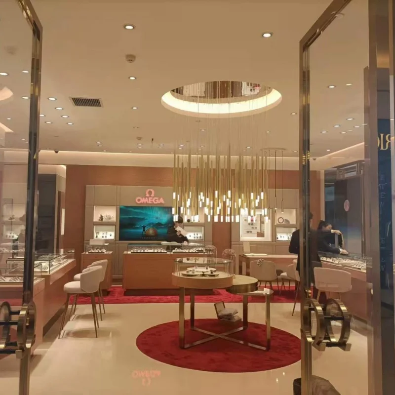 custom.Jewelry shop of decoration jewellery display in glass display cabinet with fixture layout design