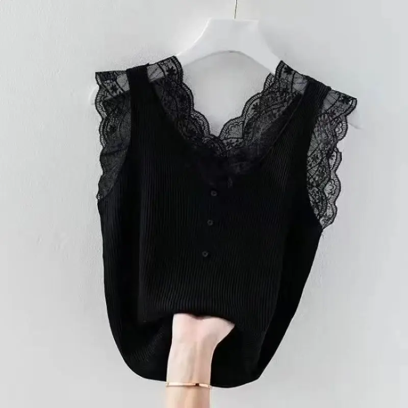 

2023 New Summer Fashionable Temperament Commuting Minimalist Lace V-neck Patchwork Button Casual Loose Solid Sleeveless T-shirt