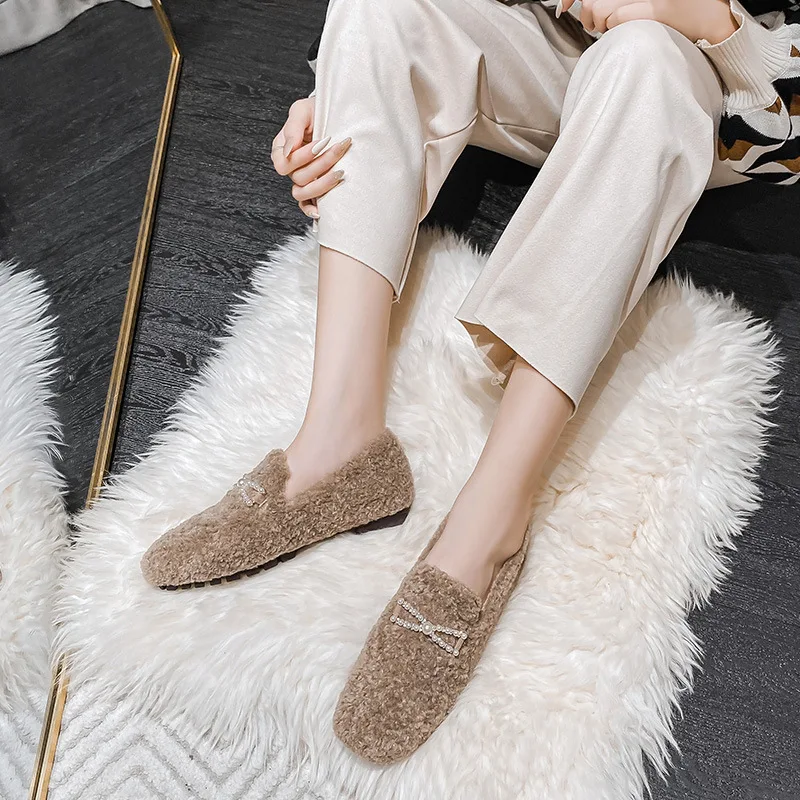 Winter Warm Lady Pearl Bow Fur Shoes Lamb Wool Slip-on Pean Shoes with Fleece Flat Shoes Women Single Casual Shoes QC1223-5