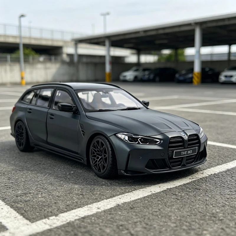 

Realistic 2023 M3 Touring Alloy Replica 1:24 Classic Styling Nice Ornament For Auto Enthusiasts