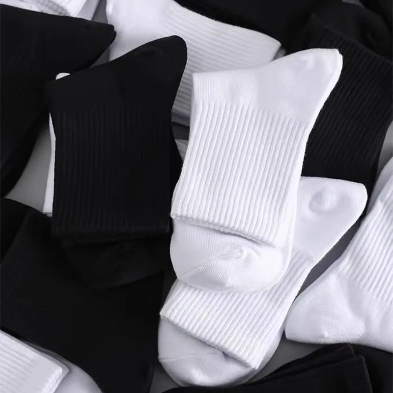Black White High-Top Athletic Socks Cotton Anti-slip Sock Breathable Cushioned Sports Socks for Unisex Running Hosiery Wholesale