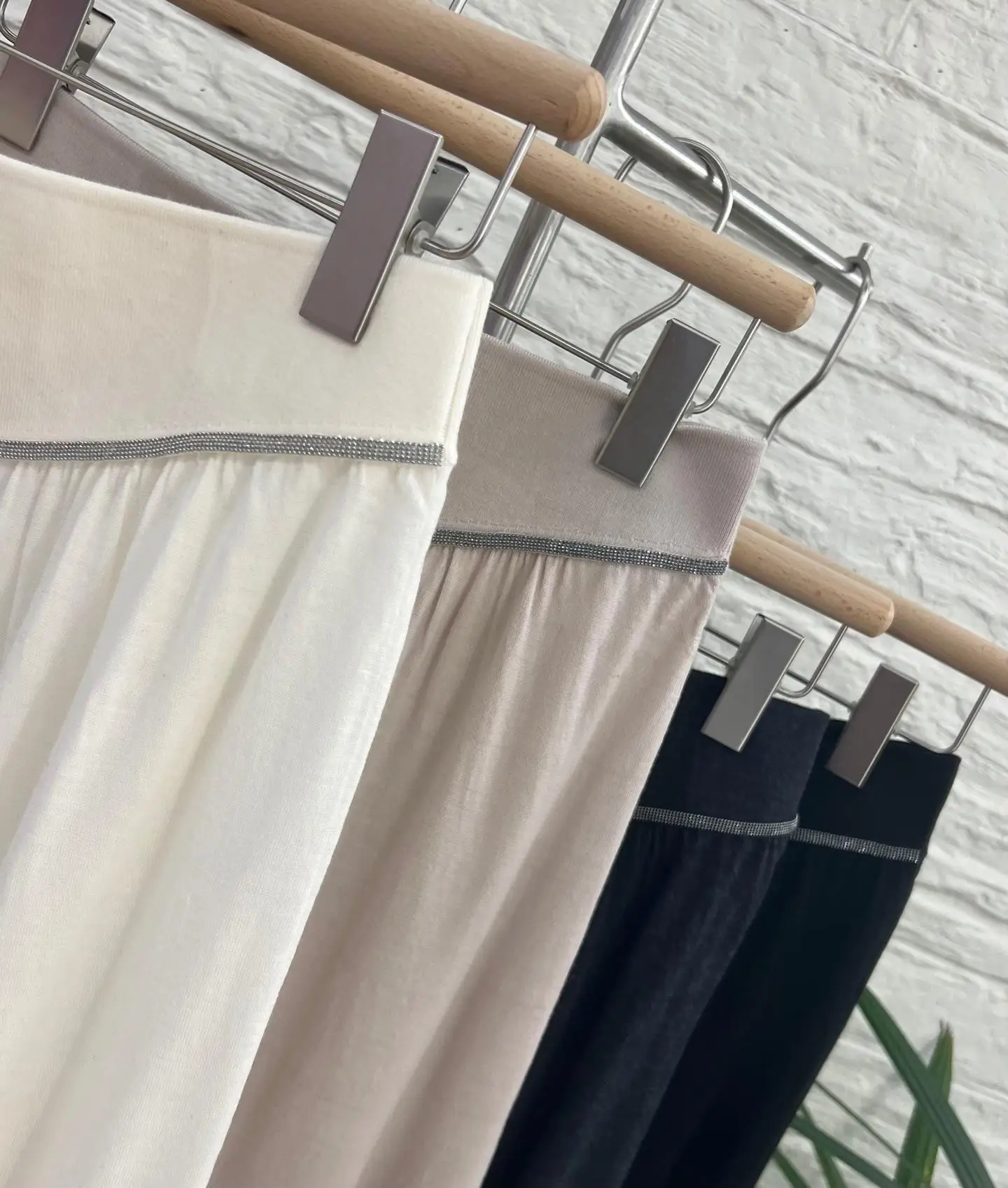 Autumn casual women's exquisite solid color jersey skirt