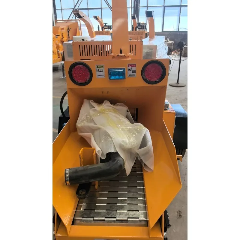 Forestry Machinery Heavy Duty Industrial Wood Chipper Shredder Chipping Machine Shredder Drum Wood Chipper Machine