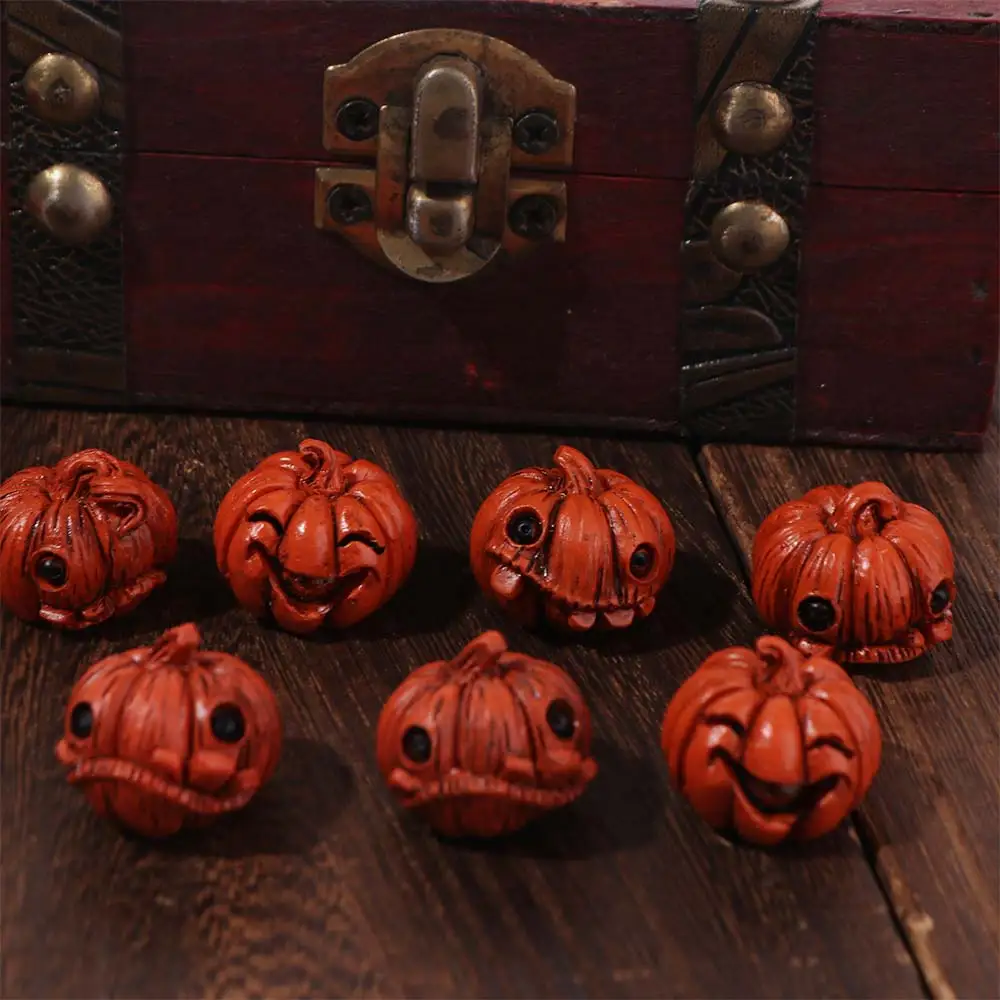 16Pcs Creative Miniature Halloween Decor Resin Gothic Style Resin Pumpkin Statue Orange Handmade Mini Halloween Ornaments