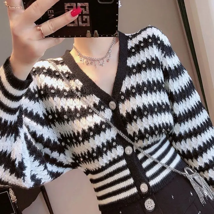 Women Korean cardigan long sleeve V-neck loose nail drill black and white stripe waistband short sweater cardigan top women