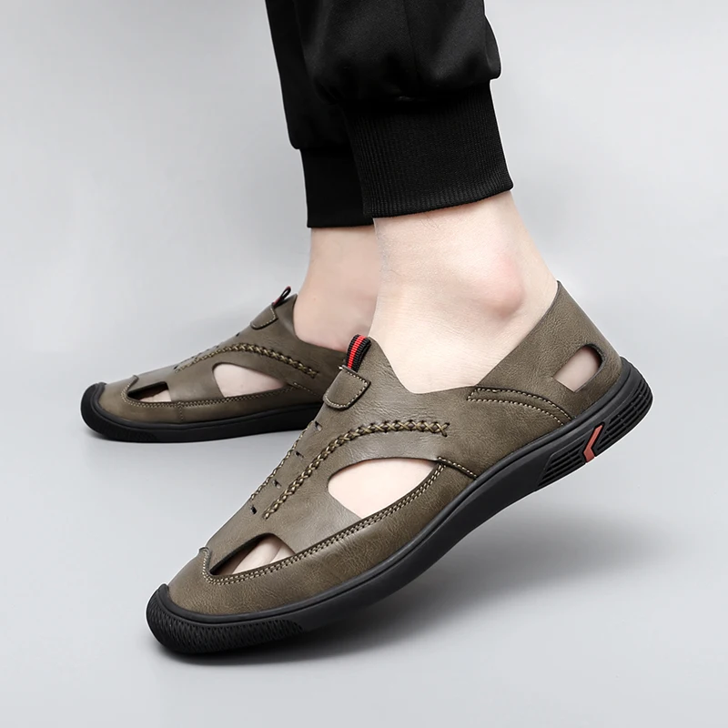 

Дышащие, нескользящие и износостойкие, универсальные, модные летние уличные сандалии больших размеров.