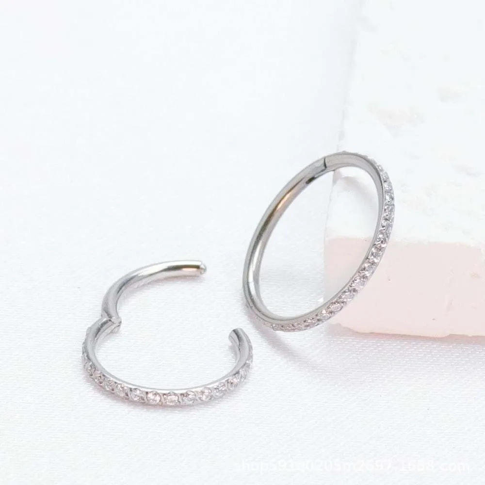 أقراط الغضروف الذهبية الفاخرة الرائعة مجوهرات لامعة حجر الراين الأنف الدائري البسيطة التيتانيوم ثقب الشفاه الدائري الفتيات