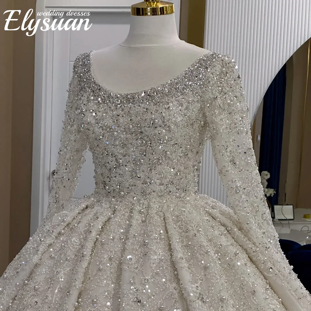 Customized Luxury Ivory Long Sleeve Wedding Dresses Arabiac Dubai Crystal Beaded Bridal Puffy Princess Ball Dresses