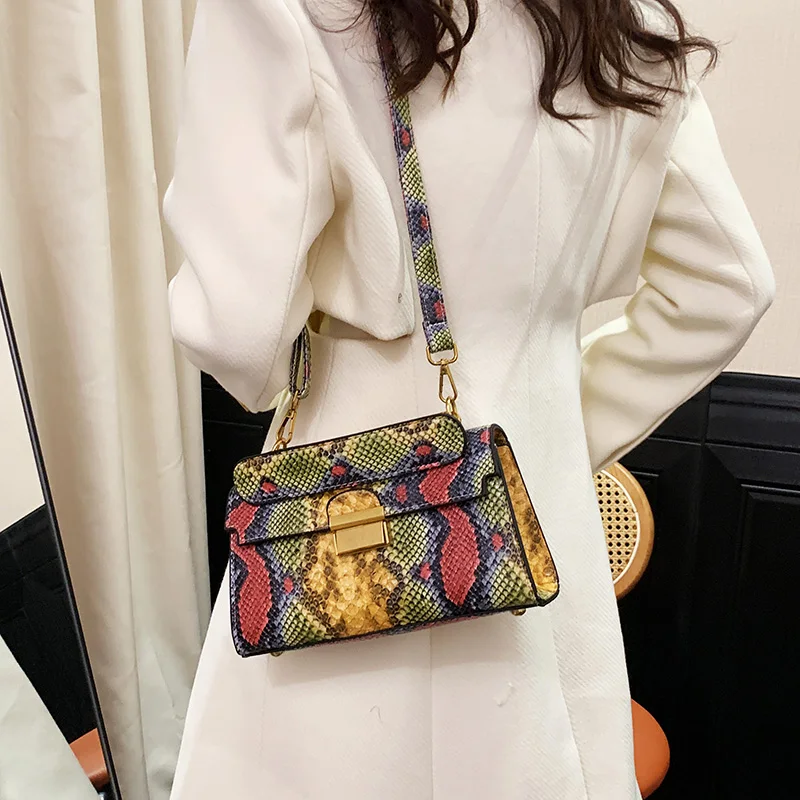 New Brand Luxury Designer Handbag Women Snake Pattern Leather Crossbody Purses Fashion Small Shoulder Bag Square Bolsa De Ombro