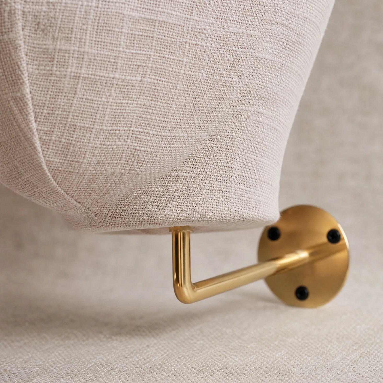 Wall-Mounted Hat Display Head Form Lightweight Hat Display Head with Wall Hook Multipurpose Canvas Surface for Dressing Areas