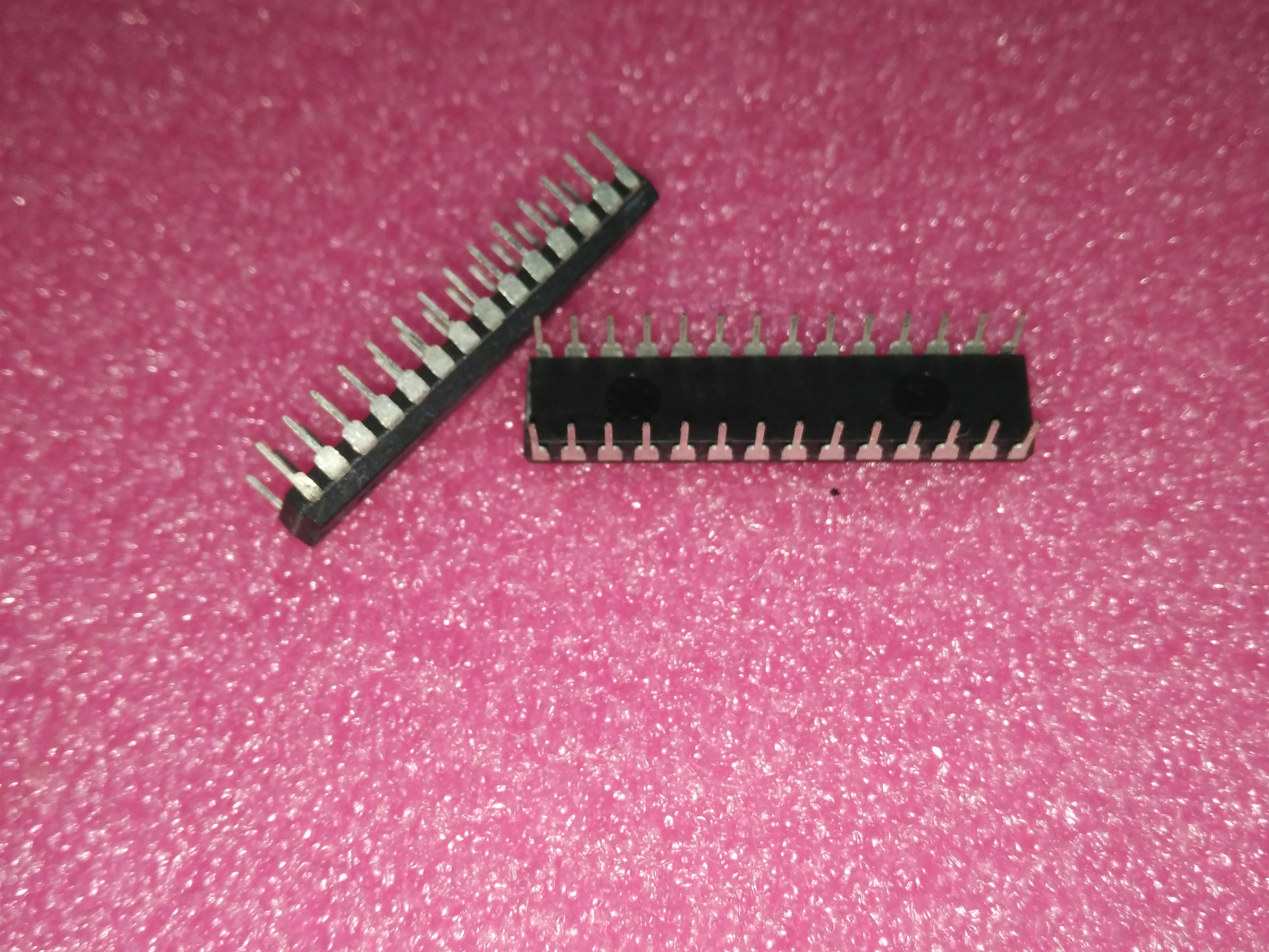 

Free Shipping 20pcs/lots ISD1730PY ISD1730 DIP-28 New original IC In stock!