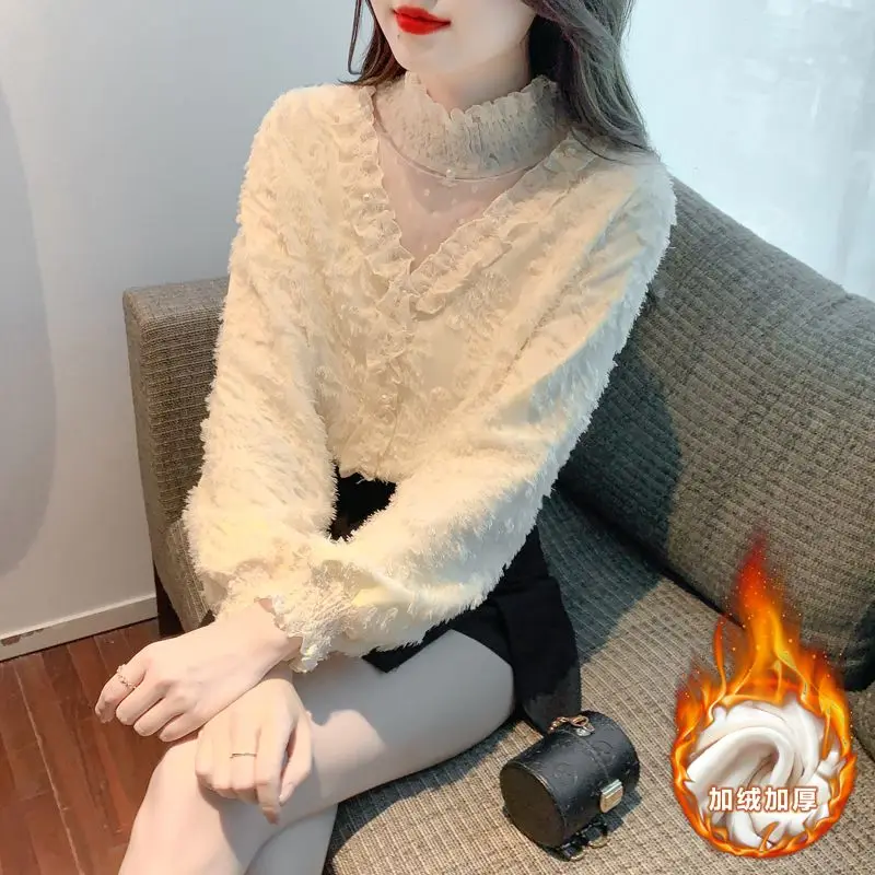 

Thick and High-end Lace Bottom Shirt with Added Velvet Women's Age Reducing and Stylish Versatile Beautiful Small Shirt With