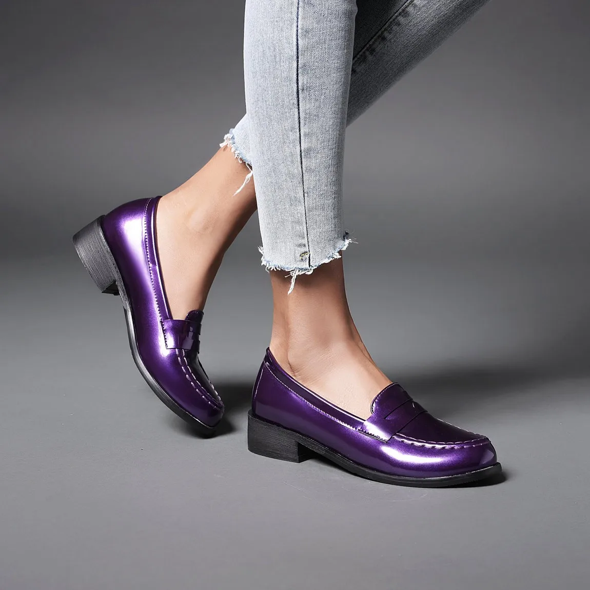 Spring Autumn New Women Low Heels Loafers Slip On Patent Leather Casual Daily Work Shoes Purple Black Yellow Plus Size 41 42 43