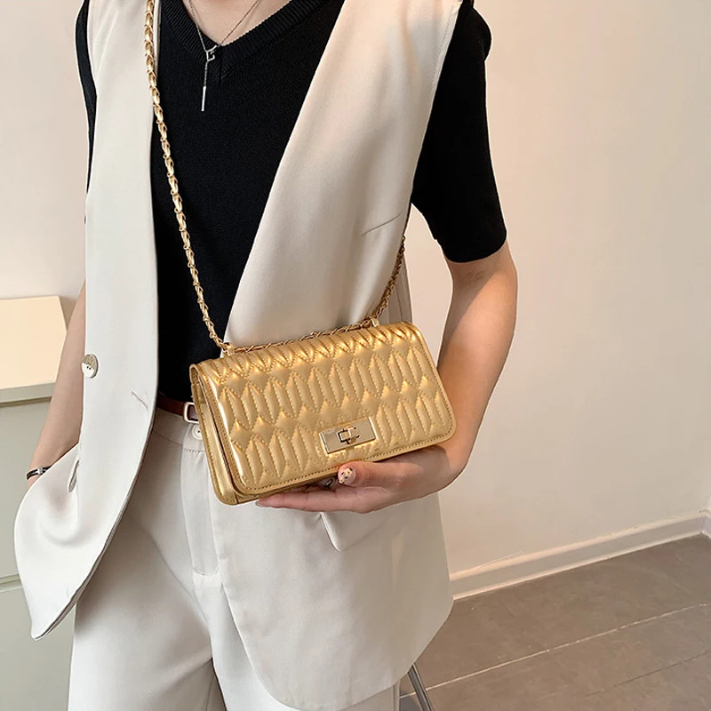 Fashion Ruched Quilted Crossbody Bag Chains Square Women Shoulder Bags Gold Silver Messenger Bag Small Flap Purses 2024