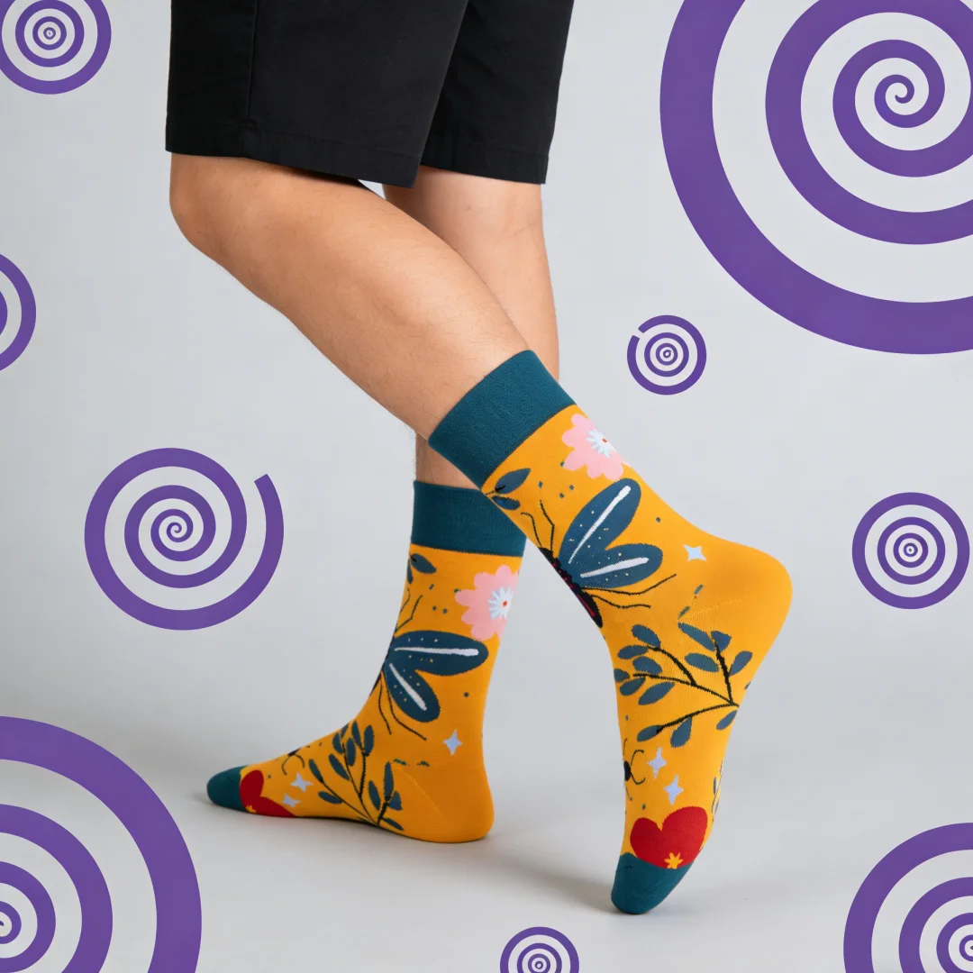 

【1 пара】Vitality Желтые контрастные носки с цветком стрекозы Литературные носки до середины икры в лесном стиле