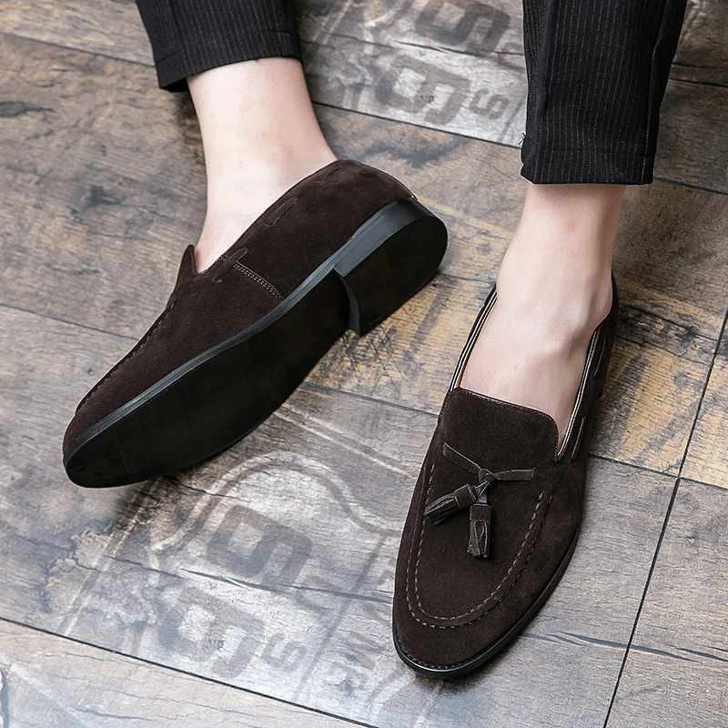 Men  Fashion Loafers Suede Shoes Casual Fashion Outdoor Easy Driving Shoes PU Flat Bottom Formal Shoes Size 38-48 Men Boots