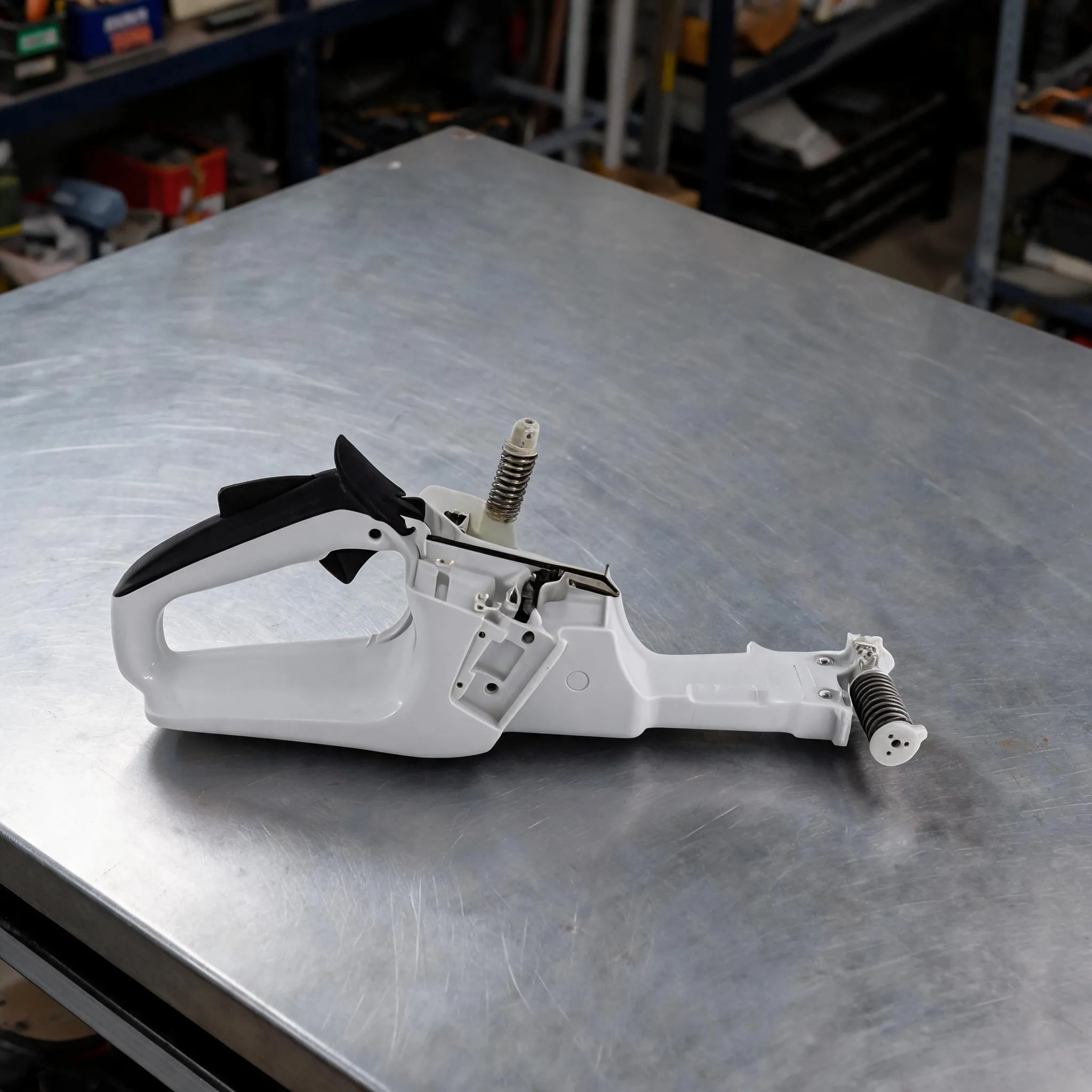 For Heavy Usage Conditions White Black Fuel Tank Handle Replacement Fuel Tank Handle for Power Tool Part Replacement Fuel Grip