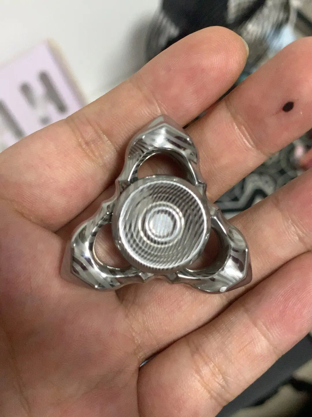 Used EDC LQ Lieque Bramble mini three-page gyro decompression toy