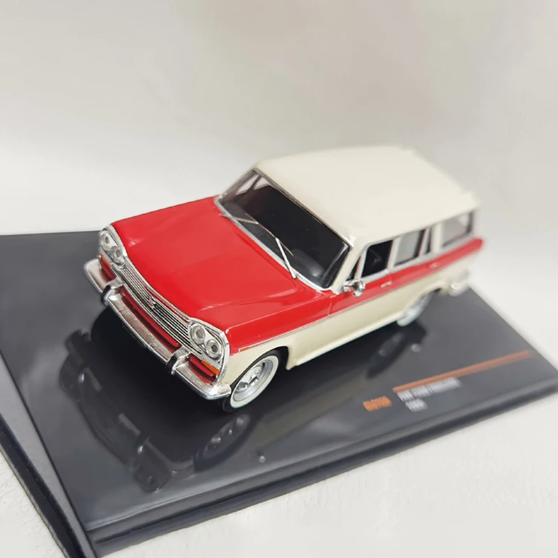 

IXO 1:43 Scale FIAT 2300 FAMILIARE 1965 Alloy Car Model Diecast Toy Collectible Ornament Souvenir Toys Cars