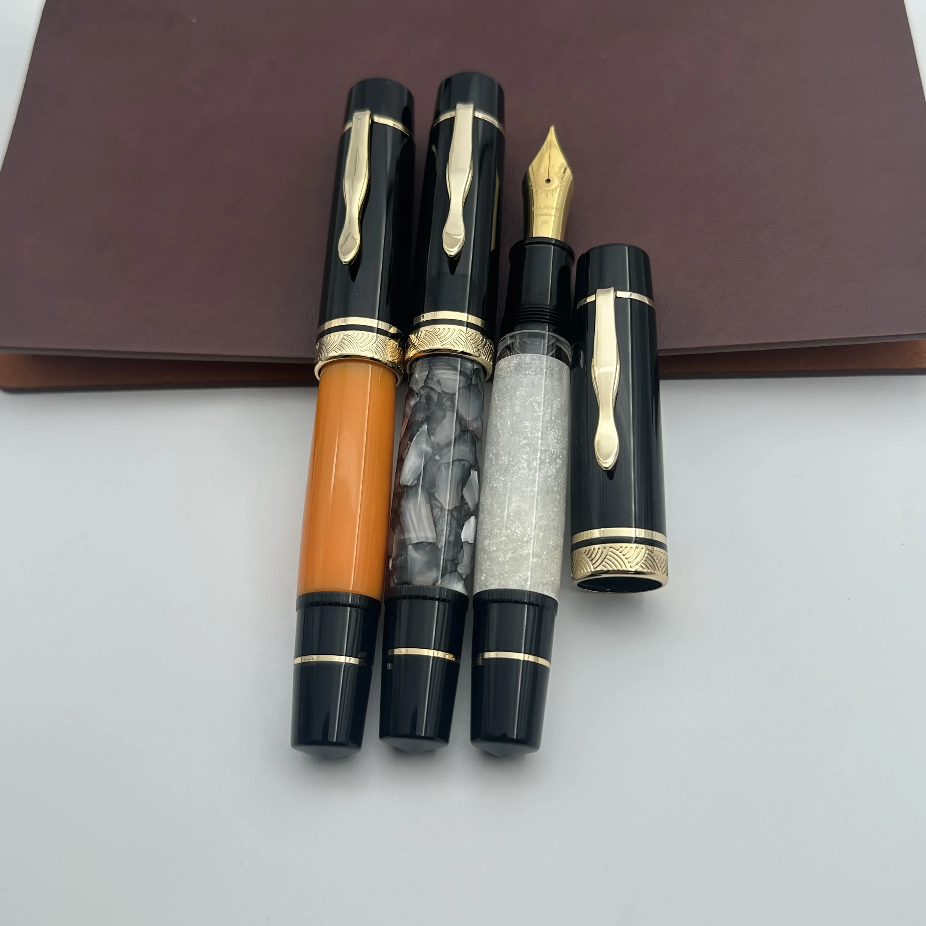 

MAJOHN P139 Novel Large Piston Fountain Pen No.6/8 EF/F/M Nib Hard Rubber Tongue All-copper Writing Pen Limited Black Rock!