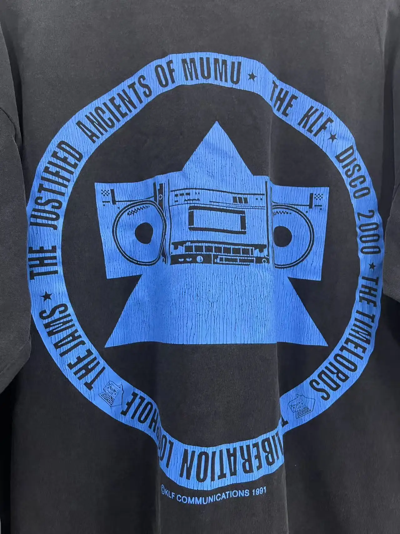 تي شيرت Saint 25SS "klf Exhibition Limited Edition" عتيق مغسول بأكمام طويلة تي شيرت High Street ياباني طباعة أزياء من القطن الخالص